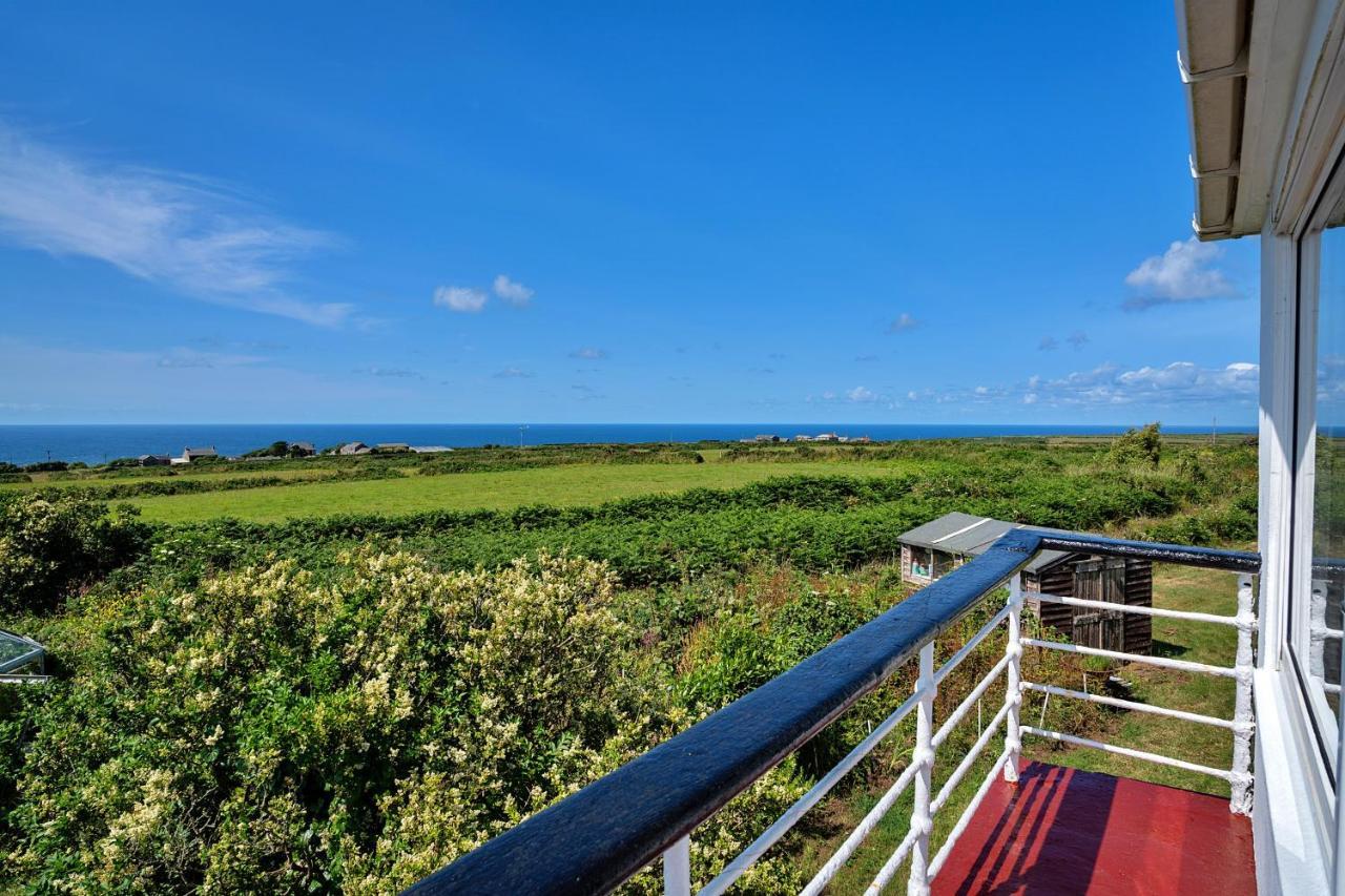 Finest Retreats - The Watchtower At Western Watch Lower Boscaswell Ngoại thất bức ảnh